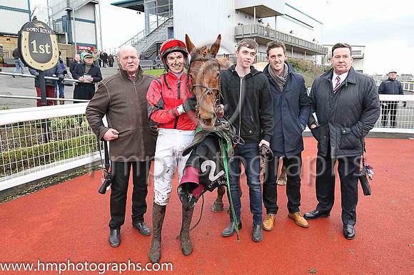 01 Topper Thornton ( 2 , red, black seams ) and A.P. Heskin - Trainer : C.A.McBratney - Owner : R.P. Behan/Steven Wylie