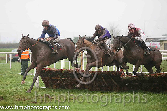 05th Balkinstown ( 4 , red, white hoop ) and E. O'Connell (4) - Trainer : F. Flood - Owner : T.McParland