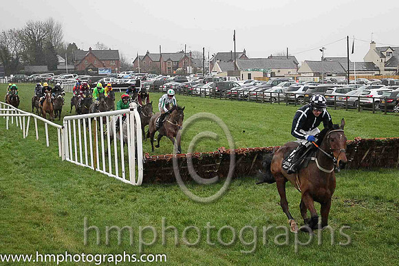 07th Ardview Boy  Stephen Gray (5, dark blue, white seams) , Trainer Anthony Mulholland, Owner D J McCormack