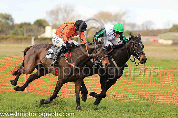 01st NICKEL and M J O'Hare ( 5 , WHITE; dark blue  emerald green striped sleeves; emerald green cap ) Trainer: J.G. Cosgrave,, Owner : Neville Reid