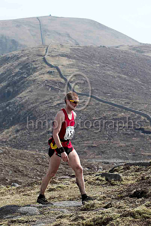 Darren Kay - Pudsey & Bramley AC - 33rd in 2.28.00 - FT8E1314-e