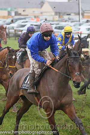 02nd Skellig Rocks (FR) ( 11 , royal blue , grey cap ) and B.R. Dalton - Trainer : A.L.T.Moore - Owner : Mrs T. K. Cooper