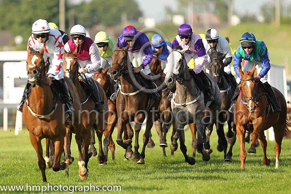 09th Kingfisher Lane and S. Connor(7) (1 ,purple, red star ), Trainer:S.R.B. Crawford , Owner:Miss E.Hamilton