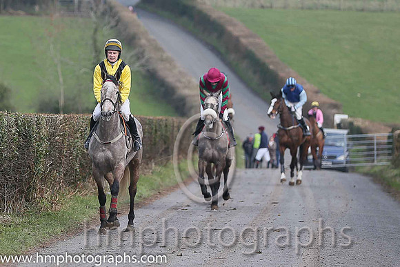01st SIXTEEN AGAIN and M J O'Hare ( 13 , YELLOW,black chevron; yellow, plain sleeves; white  yellow check cap ) Trainer: B.P. Galvin,, Owner : Noreen Galvin