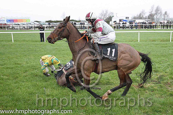 06th Glen Gyle ( 11 , grey, maroon chevron ) and Rachael Blackmore (7) - Trainer : Liam Lennon - Owner : William Anderson