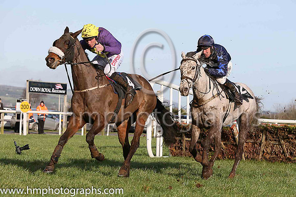 05 A Touch Of Sparkle ( 12 , dark blue, white star ) and R.M. Power - Trainer : S.R.B. Crawford - Owner : Realta Horse Racing Club