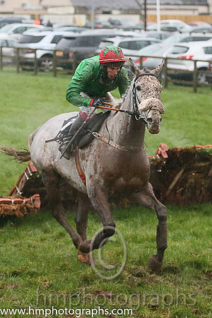 10th Big Vincey ( 7 , light green, red cap ) and P.A. Gallagher (5) - Trainer : Eoin Gerard Barry - Owner : N.Coburn