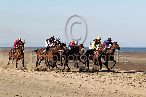 04 Strait of Zanzibar & Mr P W Mullins - 4th (1,royal blue and black chevrons ) - CU2D0764-19