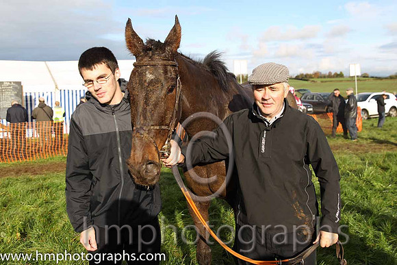 01st BIG MEADOW and J J Codd ( 23 , WHITE  MAROON HOOPS; white,maroon chevrons sleeves; maroon cap,white diamonds ) Trainer: Peter Fahey,, Owner : Patrick F. Ryan