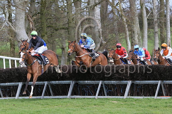 01st STAR OF HOIHO and B O Walsh ( 24 , LIGHT BLUE &amp; LIGHT GREEN DIAMONDS; light blue sleeves; light blue cap,light green diamonds ) Trainer: Benny Walsh,, Owner : Jenny Walsh