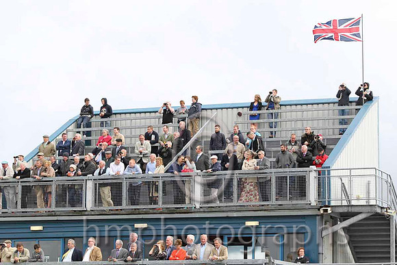 Spectators at Down Royal - CU2D8027-1