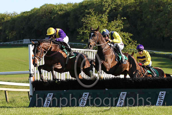01 Usuel Smurfer & D E Mullins - winner (9,yellow, dark blue sash ) - FT8E6070-46