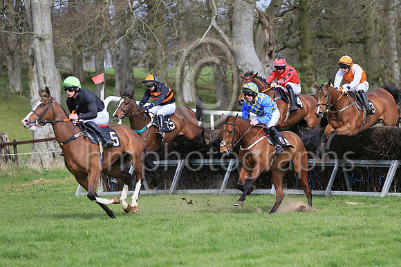 FIRE FORCE and A Murphy ( 15 , BLACK &amp; ORANGE HOOPS; black sleeves; black &amp; orange qtd cap ) Trainer: Ciaran M. Murphy,, Owner : Murphy Paul J Hennessy &amp; Mrs E
