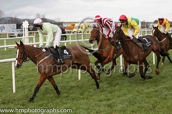05 Peter From Paris ( 4 , light green, pink star ) and S.J. Hassett - Trainer : D E Prendergast - Owner : T.Ryan