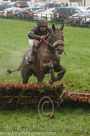 06th Twilight Shadow ( 20 , dark blue, light blue star ) and B.R. Dalton (3) - Trainer : B. R. Hamilton - Owner : Stone Circle Syndicate