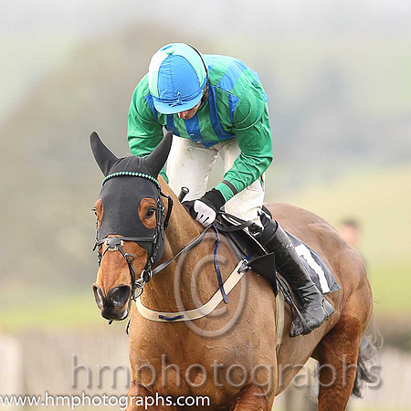 04th IS THIS IT and B O'Neill ( 7 , EMERALD GREEN  ROYAL BLUE STRIPES; emerald green sleeves; emerald green  royal blue qtd cap ) Trainer: Cathy Hanna,, Owner : Samuel Hanna