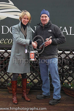 01 Coolaghknock Glebe ( 4 , orange and green hoops ) and A.P. Crowe - Trainer : C.Roche - Owner : John P. McManus