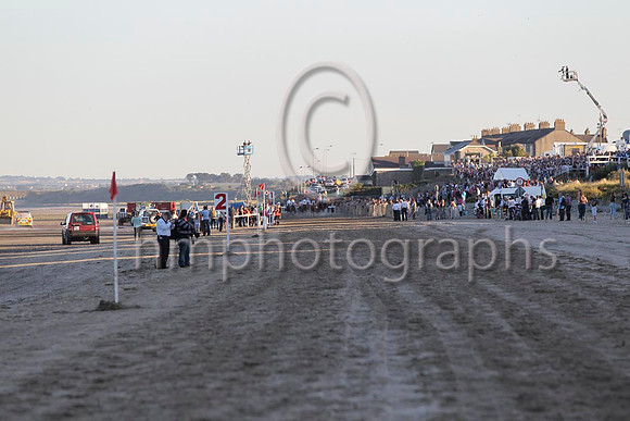 The finish of Race 6 at Laytown - FT8E1163-58