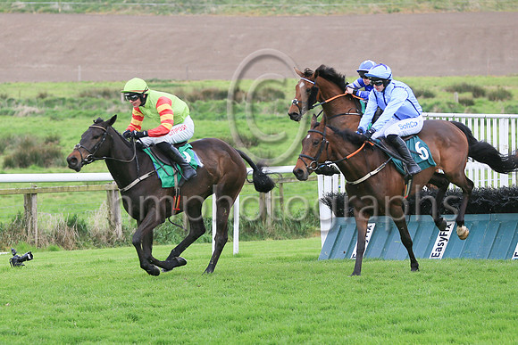 6 Meranti (6 ,light blue ), Jockey - S F O'Keeffe ,Trainer - S R B Crawford