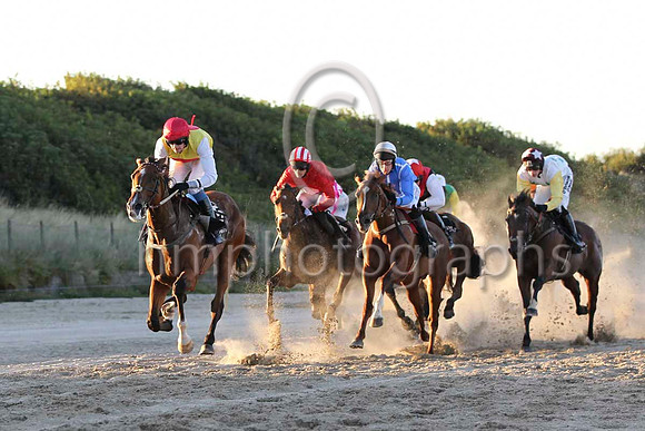 01 USA & Ms N Carberry - winner (9, white, emerald green stars) - FT8E1142-45
