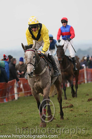 01st SIXTEEN AGAIN and M J O'Hare ( 13 , YELLOW,black chevron; yellow, plain sleeves; white  yellow check cap ) Trainer: B.P. Galvin,, Owner : Noreen Galvin