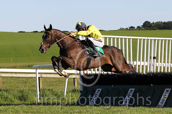 01 Usuel Smurfer & D E Mullins - winner (9,yellow, dark blue sash ) - FT8E6083-54