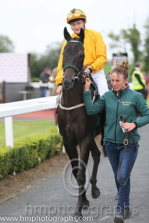 12th Kitty Leroy ( 4 , yellow, yellow cap ) and S. Foley - Trainer : Noel Meade - Owner : Mrs Derville Meade