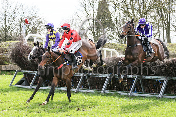1st Play Country (1, purple, white seams) , jockey- B Dunleavy