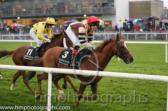 05th Asian Wing ( 3 , brown, yellow cross sashes ) and R.P. Downey (5) - Trainer : John James Feane - Owner : D.A. Lynch