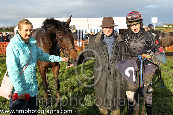 01st BILLY BILLY and B G Crawford ( 2 , BLACK; black,red spots sleeves; black  red hooped cap ) Trainer: S.R.B. Crawford,, Owner : W. Andrew Cromie