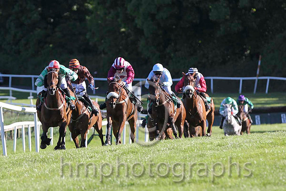 04 Gudnis Gracious Me & S G McDermott - 4th (2, emerald green and white hooped) , 02 Shershewill & B R Dalton - 2nd (4, brown, orange seams) & 01 Point the Toes & S E Butler - winner - FT8E5974-10
