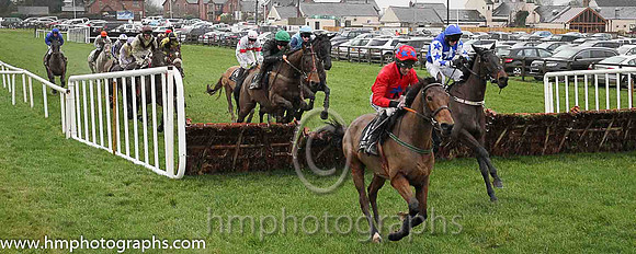 04th Incitatum ( 7 , white, royal blue panel ) and C.D. Maxwell (3) - Trainer : William George Rankin - Owner : Thunder  Lightning Syndicate