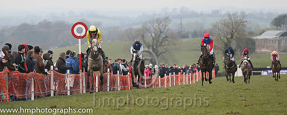 01st SIXTEEN AGAIN and M J O'Hare ( 13 , YELLOW,black chevron; yellow, plain sleeves; white  yellow check cap ) Trainer: B.P. Galvin,, Owner : Noreen Galvin