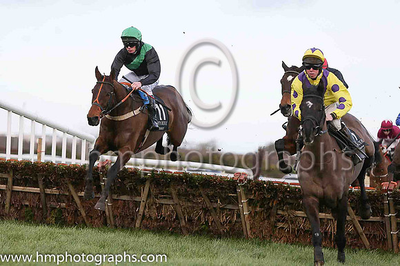 06 Benarty Hill ( 11 , black, emerald green sash ) and B.R. Dalton (3) - Trainer : Liam Lennon - Owner : Liam Lennon