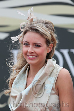 Alice Moore - winner of the Fitzwilliam Hotel Best Dressed COmpetition at Down Royal - IMG_7145-4