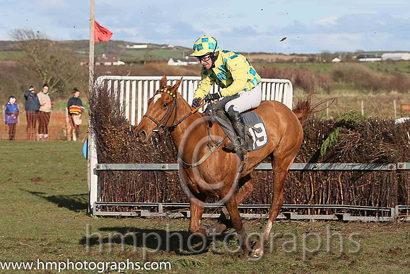 02nd PINCH OF GINGER and N McParlan ( 19 , YELLOW  EMERALD GREEN CHECK; yellow sleeves; yellow  emerald green check cap ) Trainer: Norman Geraghty,, Owner : Norman Geraghty