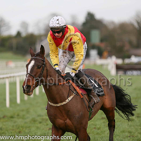 04 Davyroy ( 1 , red, yellow sash ) and A.P. Heskin - Trainer : C.A.McBratney - Owner : Mrs David McBratney