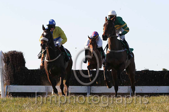 01 Send For Paddy & Mr D A Fitzsimmons - Winner (4, royal blue and yellow qtrd)& 05 By Design & Mr N M Kelly - 5th (1, emerald green and orange hooped )  - FT8E3004-7