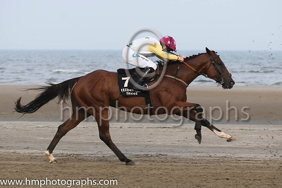 4 Usa and Mr S Crawford - - 4th (7 ,white, emerald green stars ) Trainer - S J Mahon