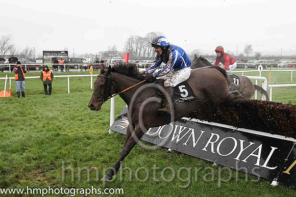07th Noble Prince (GER) ( 5 , royal blue, white seams ) and G.A. Spain (7) - Trainer : Paul Nolan - Owner : Gerard A. Spain