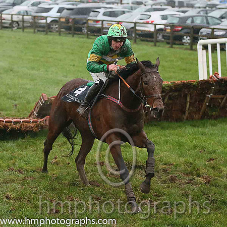 15th The way it Works  Michael Butler (4, light green, yellow cross) , Trainer: Michael Butler, Owner: Liam Kelly