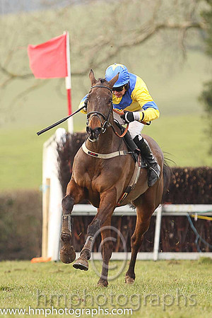 02nd RAVENHILL and M J O'Hare ( 12 , YELLOW,royal blue sash; yellow,royal blue armlet sleeves; royal blue cap,yellow star ) Trainer: George Stewart,, Owner : Stephanie Metcalfe