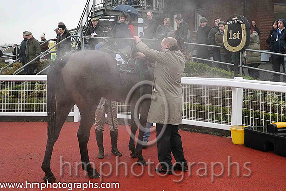 01st Marito (GER) ( 4 , white and red qtrd ) and N. McParlan (5) - Trainer : C.A.McBratney - Owner : James Marley