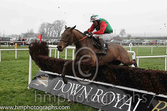03rd Hix Fix ( 3 , green, red sleeves ) and M.J. O'Hare (5) - Trainer : George Stewart - Owner : George Stewart