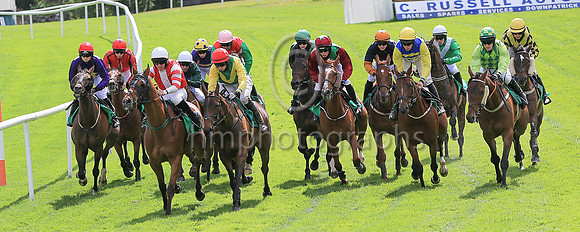 01st Shipwreck and A W Short 5 ( 13 , light blue and yellow hoops ) Trainer - C A McBratney , Owner - Templeburn Racing Syndicate
