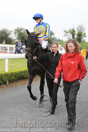 08th Athassel (CAN) ( 7 , dark, blue , gold disc ) and R.P. Whelan - Trainer : Ms. Carolyn Costigan - Owner : Robert J. Costigan/Borders Racing Stable Ltd