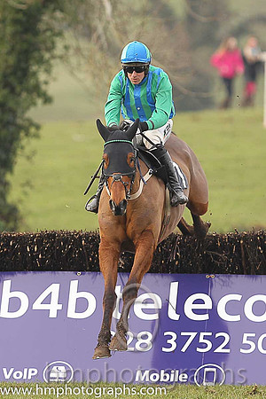 04th IS THIS IT and B O'Neill ( 7 , EMERALD GREEN  ROYAL BLUE STRIPES; emerald green sleeves; emerald green  royal blue qtd cap ) Trainer: Cathy Hanna,, Owner : Samuel Hanna