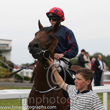 02nd Fair Game ( 7 , dark blue white sash ) and F.M. Berry - Trainer : E. J. O'Grady - Owner : Mrs E J O'Grady