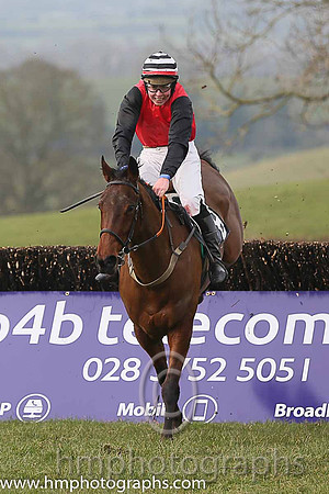 01st MR MCGO and L S Kelleher ( 8 , RED; black sleeves; black  white hooped cap ) Trainer: Thomas McGeough,, Owner : Thomas McGeough
