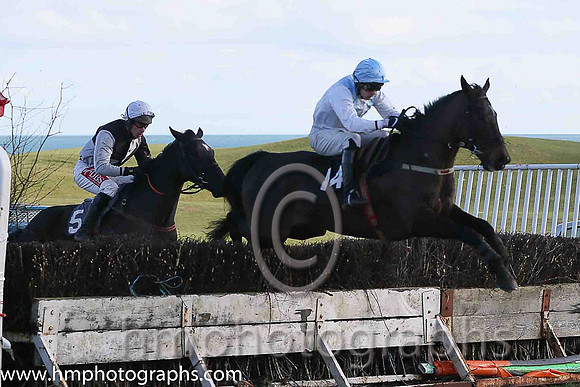 04th CHAMPIONE and M J O'Hare ( 14 , WHITE,light blue chevron; white sleeves; light blue cap ) Trainer: J.G. Cosgrave,, Owner : J.G. Cosgrave